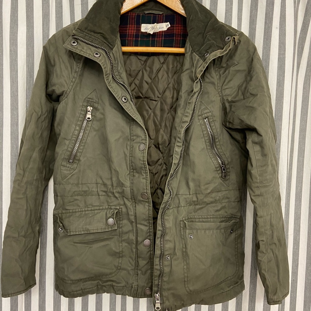 Moss/army green light jacket with corduroy collar